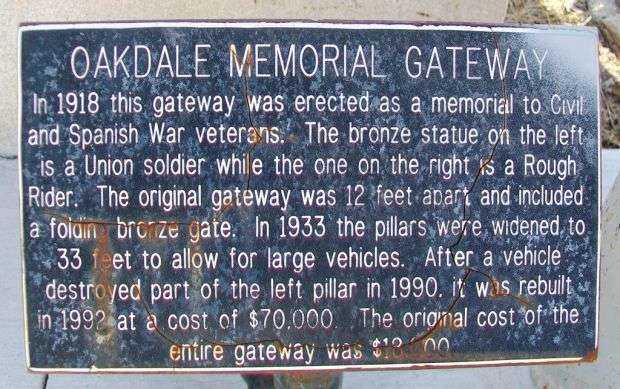 OAKDALE MEMORIAL GATEWAY PLAQUE