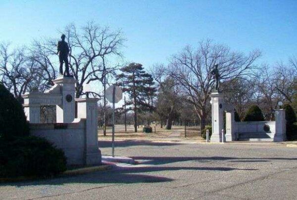 OAKDALE MEMORIAL GATEWAY RIGHT SECTION