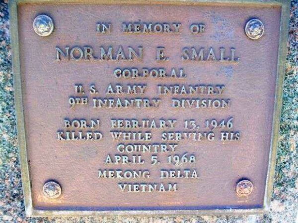 ALDEN VETERANS MEMORIAL BACK PLAQUE B