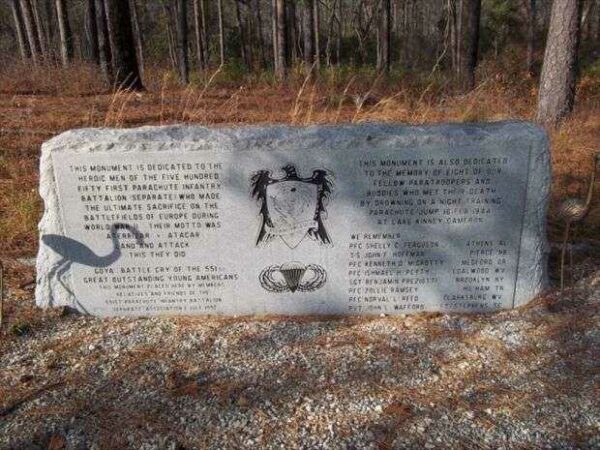 551ST PARACHUTE INFANTRY BATTALION (SEPARATE) WAR MEMORIAL