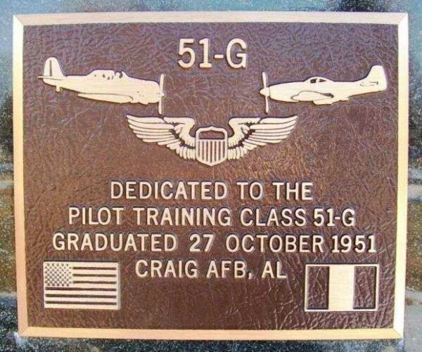 PILOT TRAINING CLASS 51-G WAR MEMORIAL PLAQUE