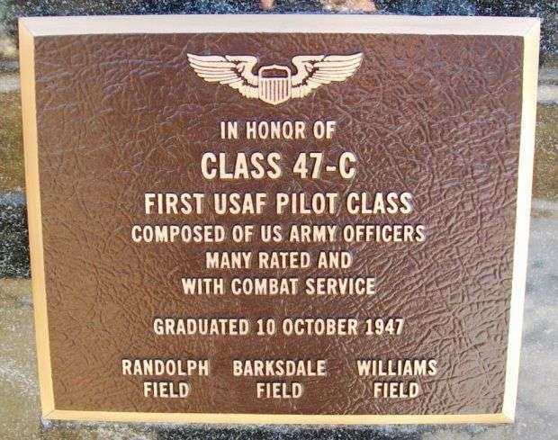 CLASS 47-C WAR MEMORIAL PLAQUE