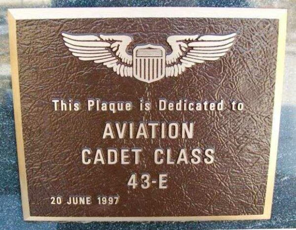 AVIATION CADET CLASS 43-E WAR MEMORIAL PLAQUE