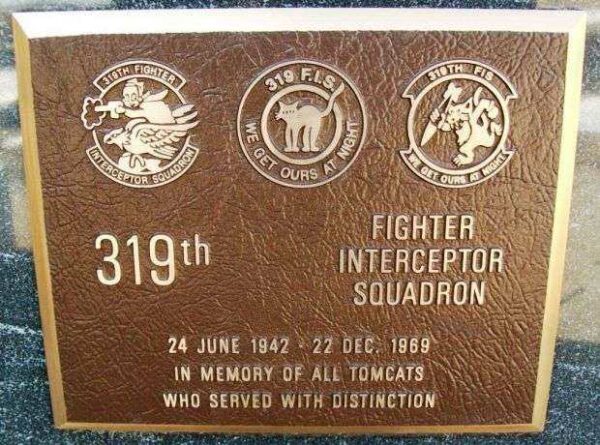 319TH FIGHTER INTERCEPTOR SQUADRON WAR MEMORIAL PLAQUE