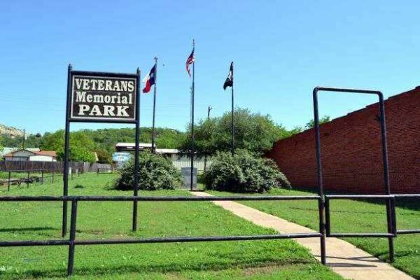 SANTA ANNA VETERANS MEMORIAL PARK
