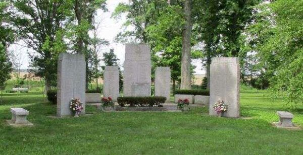 VENEDOCIA WAR VETERANS MEMORIAL