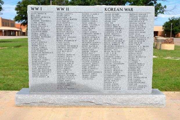 STONEWALL COUNTY VETERANS MEMORIAL HONOR ROLL STONE E