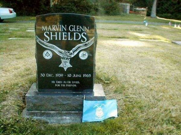 MARVIN GLENN SHIELDS MEDAL OF HONOR MEMORIAL GRAVE STONE