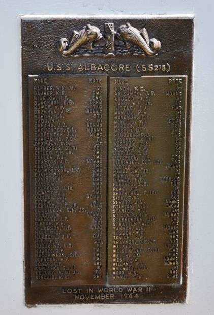 U.S. SUBMARINE VETERANS W.W. II NATIONAL MEMORIAL WEST PLAQUE 52
