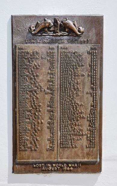 U.S. SUBMARINE VETERANS W.W. II NATIONAL MEMORIAL WEST PLAQUE 46