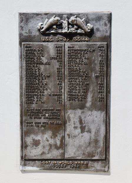 U.S. SUBMARINE VETERANS W.W. II NATIONAL MEMORIAL WEST PLAQUE 17