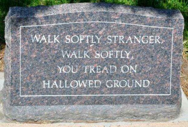 U.S. SUBMARINE VETERANS W.W. II NATIONAL MEMORIAL WEST ENTRANCE STONE B