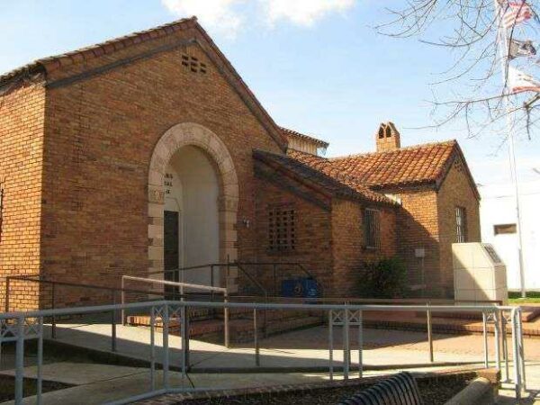 LINCOLN VETERANS MEMORIAL BUILDING