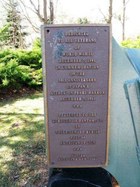 BOROUGH OF BANTAM WORLD WAR II MEMORIAL GUN PLAQUE