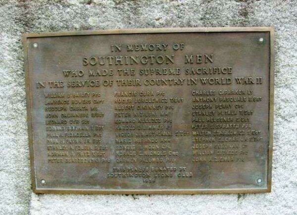 IN MEMORY OF SOUTHINGTON MEN WAR MEMORIAL PLAQUE