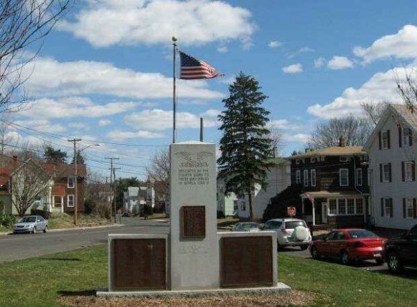 FOURTH WARD WORLD WAR II MEMORIAL FRONT