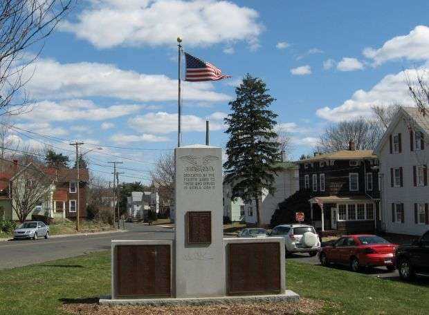 FOURTH WARD WORLD WAR II MEMORIAL FRONT