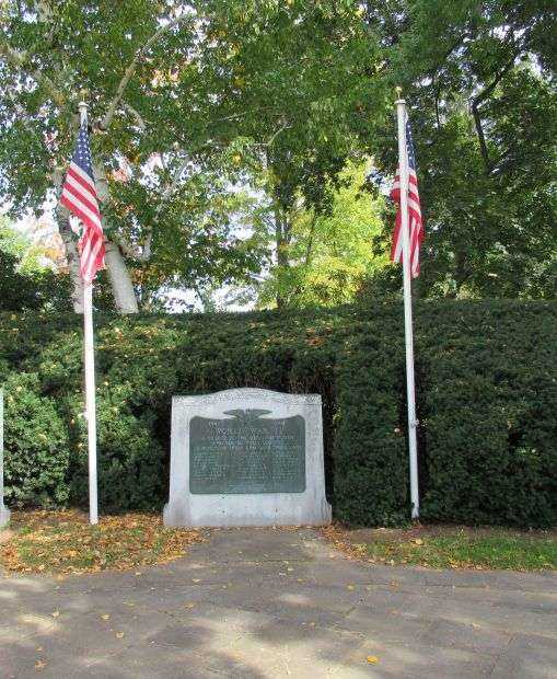 GLASTONBURY WORLD WAR II MEMORIAL