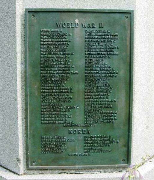 BRISTOL WORLD WAR II AND KOREAN WAR MEMORIAL PLAQUE B