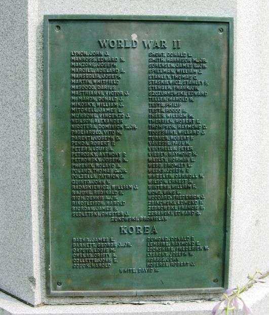 BRISTOL WORLD WAR II AND KOREAN WAR MEMORIAL PLAQUE B