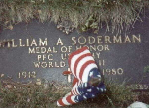 WILLIAM A SODERMAN MEDAL OF HONOR GRAVE STONE