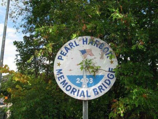 PEARL HARBOR MEMORIAL BRIDGE MARKER