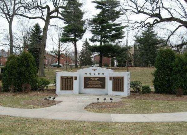 NORTH HAVEN WORLD WAR II MEMORIAL