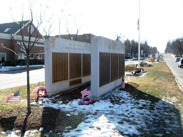 CITY OF MERIDEN WORLD WAR II ROLL OF HONOR MEMORIAL