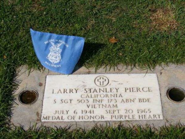 SSGT. LARRY STANLEY PIERCE MEDAL OF HONOR GRAVESTONE