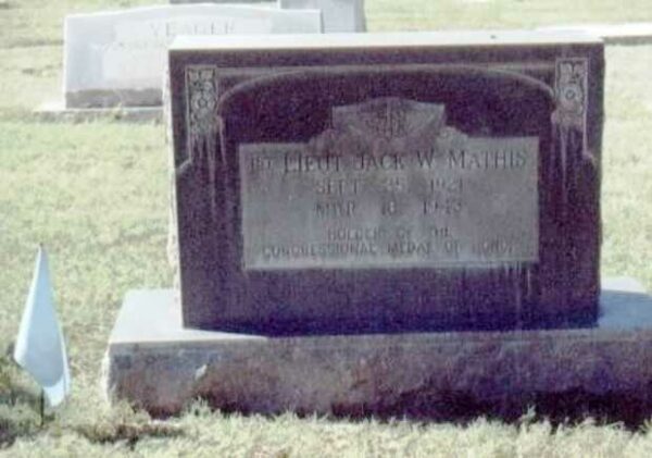 1ST LIEUT JACK W MATHIS MEDAL OF HONOR MEMORIAL GRAVE STONE