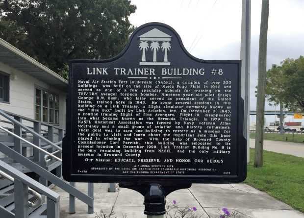 LINK TRAINER BUILDING #8 MEMORIAL MARKER