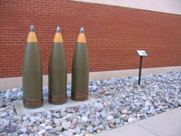 16-INCH PROJECTILES WAR MEMORIAL