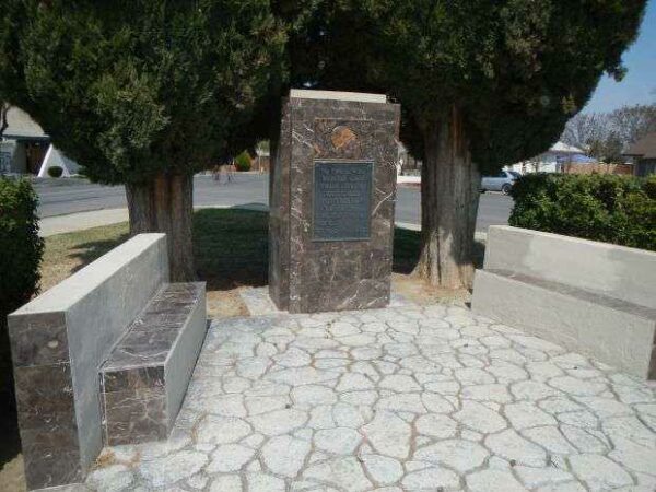 COALINGA VETERANS MEMORIAL