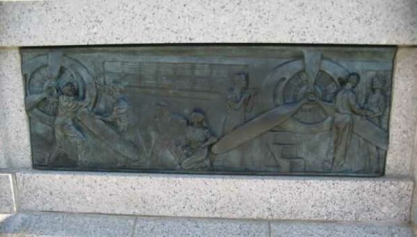 NATIONAL WORLD WAR II MEMORIAL BAS-RELIEF P