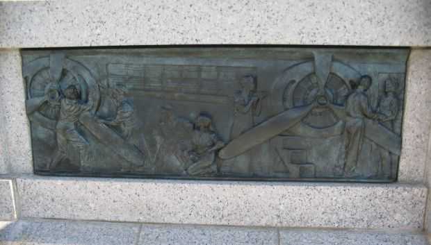 NATIONAL WORLD WAR II MEMORIAL BAS-RELIEF P