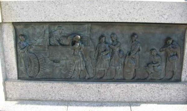 NATIONAL WORLD WAR II MEMORIAL BAS-RELIEF O