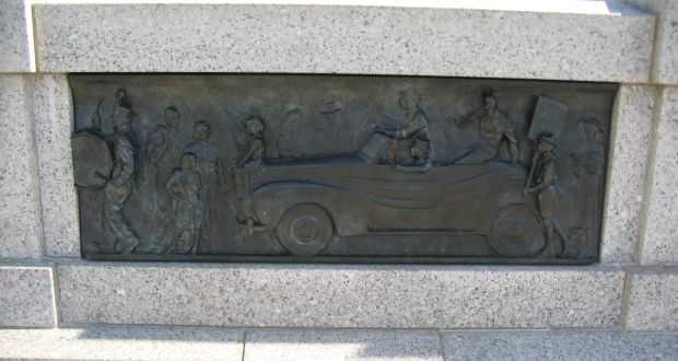 NATIONAL WORLD WAR II MEMORIAL BAS-RELIEF N
