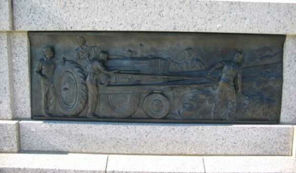 NATIONAL WORLD WAR II MEMORIAL BAS-RELIEF E