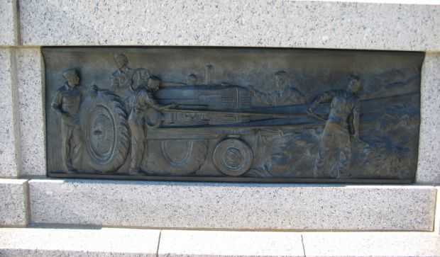 NATIONAL WORLD WAR II MEMORIAL BAS-RELIEF E