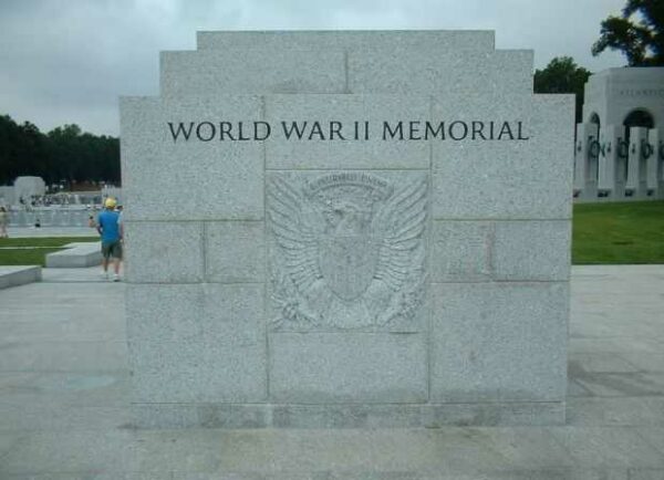 NATIONAL WORLD WAR II MEMORIAL ENTRANCE STONE