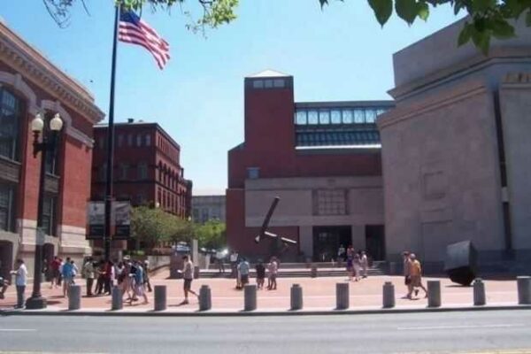 THE GENERAL DWIGHT DAVID EISENHOWER PLAZA