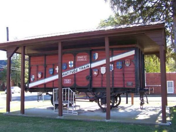 FORTY & EIGHT BOXCARD WAR MEMORIAL
