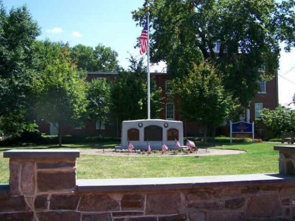 NEWARK VETERANS MEMORIAL