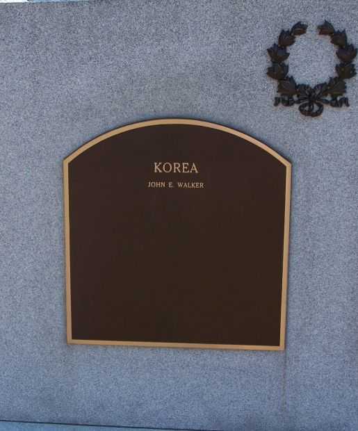 NEWARK VETERANS MEMORIAL PLAQUE B