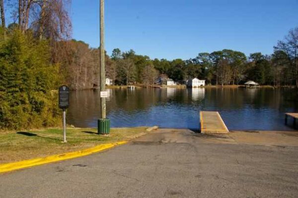 COX LANDING PARK WAR MEMORIAL