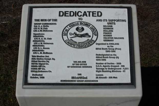 801ST/492ND BOMB GROUP WAR MEMORIAL PLAQUE