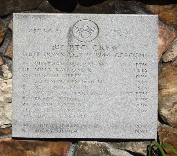 B17 BTO CREW WAR MEMORIAL PLAQUE