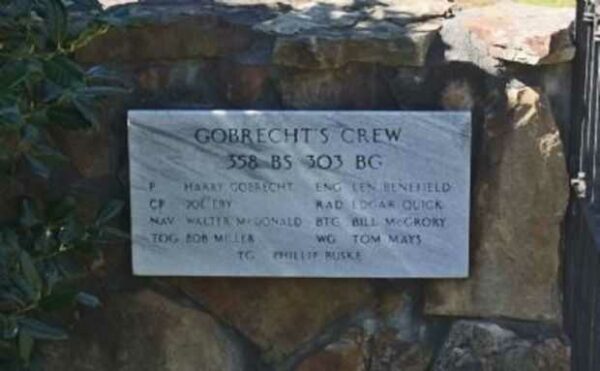 GOBRECHT’S CREW WAR MEMORIAL PLAQUE