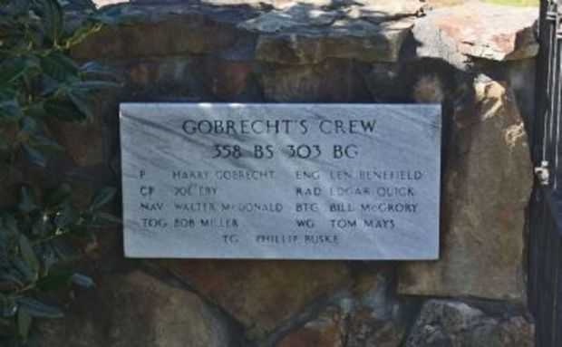 GOBRECHT’S CREW WAR MEMORIAL PLAQUE