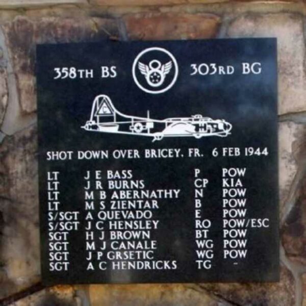 358TH BS 303RD BG WAR MEMORIAL PLAQUE